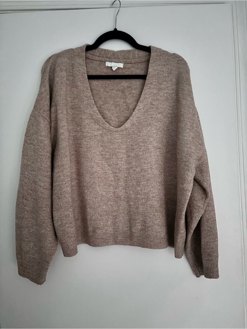 H&M Oversized Cropped Beige Oatmeal V-Neck Sweater